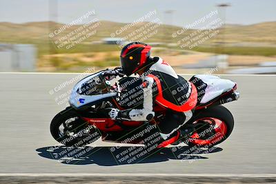 media/Apr-13-2025-TrackXperience (Sun) [[fb1ef998a6]]/Level 2 (Intermediate)/Turn 8 (Session 3)/
